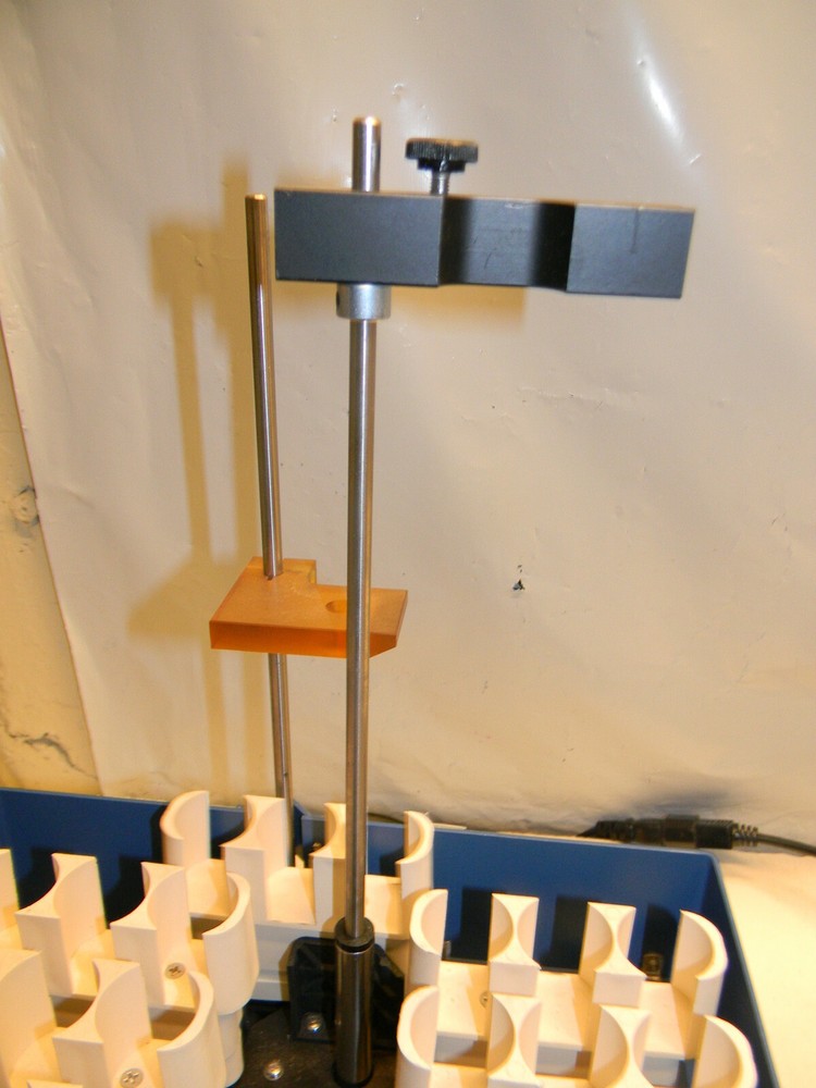 Sievers TOC 800AS Autosampler, Missing a Few Sample Holders, Sold As Is