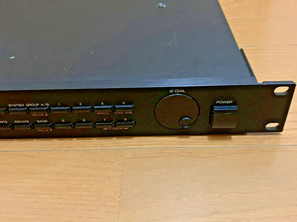 Roland GP-16 Digital Guitar Effects Processor Made in Japan Multi Effects Used