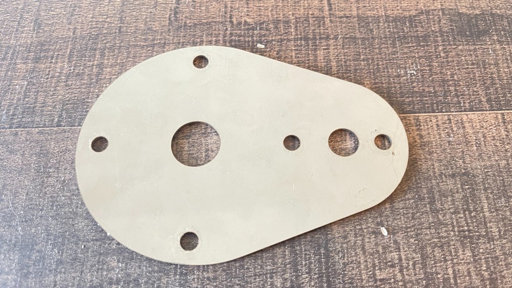 Sleeper Light Bracket For Kenworth ( BRACKET ONLY )