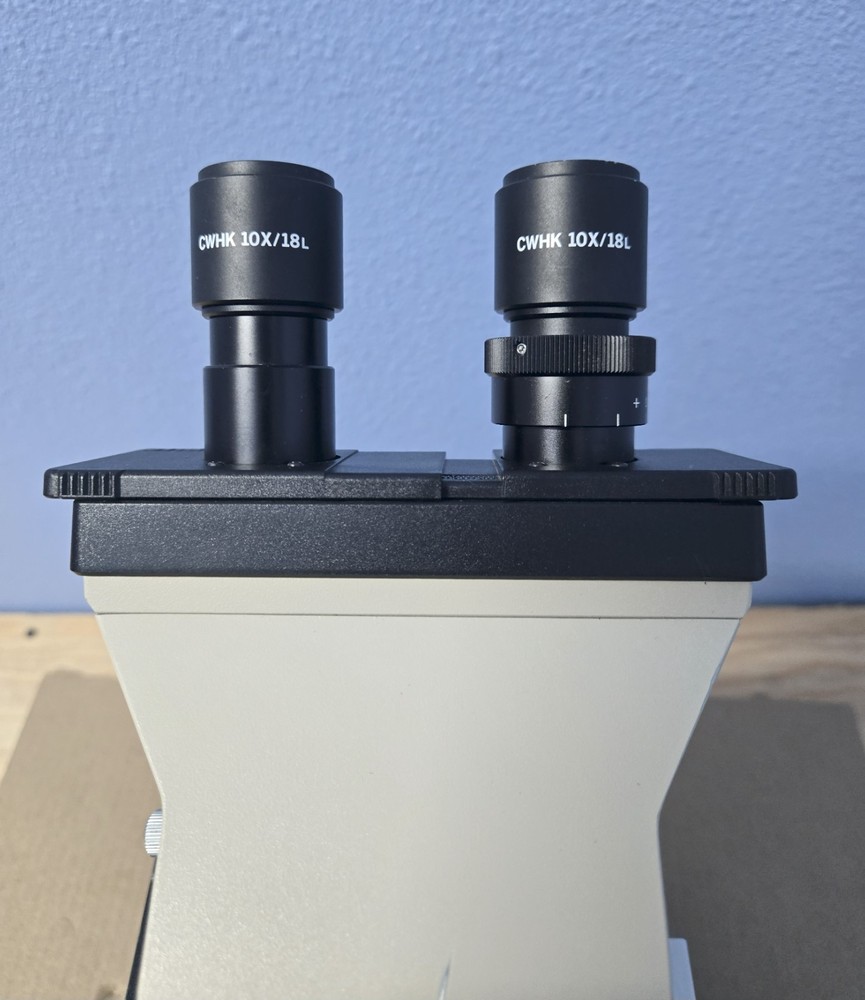 Olympus CH-2, CHT Microscope with objectives 4 X 10X 40X 100X (005)