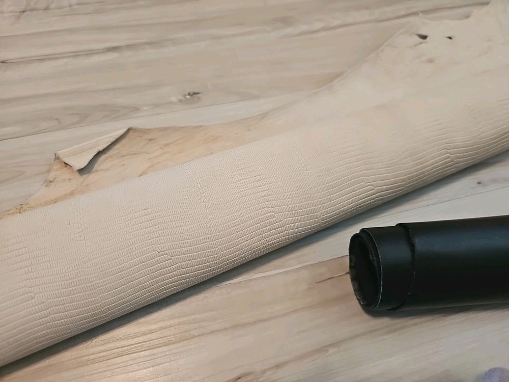 OFF-WHITE LIZARD EMBOSSED SHEEPSKIN LAMBSKIN LEATHER HIDE PANEL,SHEET, SQUARE