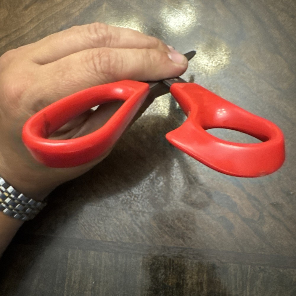 Vintage Comfortable High-Performance 8 Inch Red Scissors