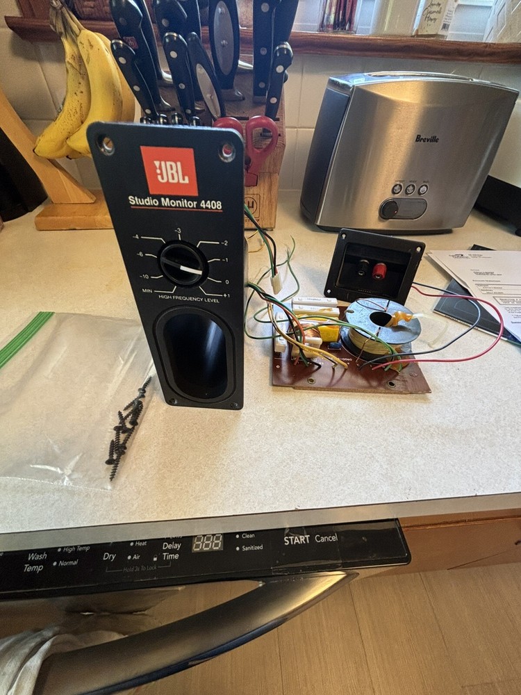 JBL 2 Ways Crossovers, Controls & Binding Post For Speaker Pair From 4408