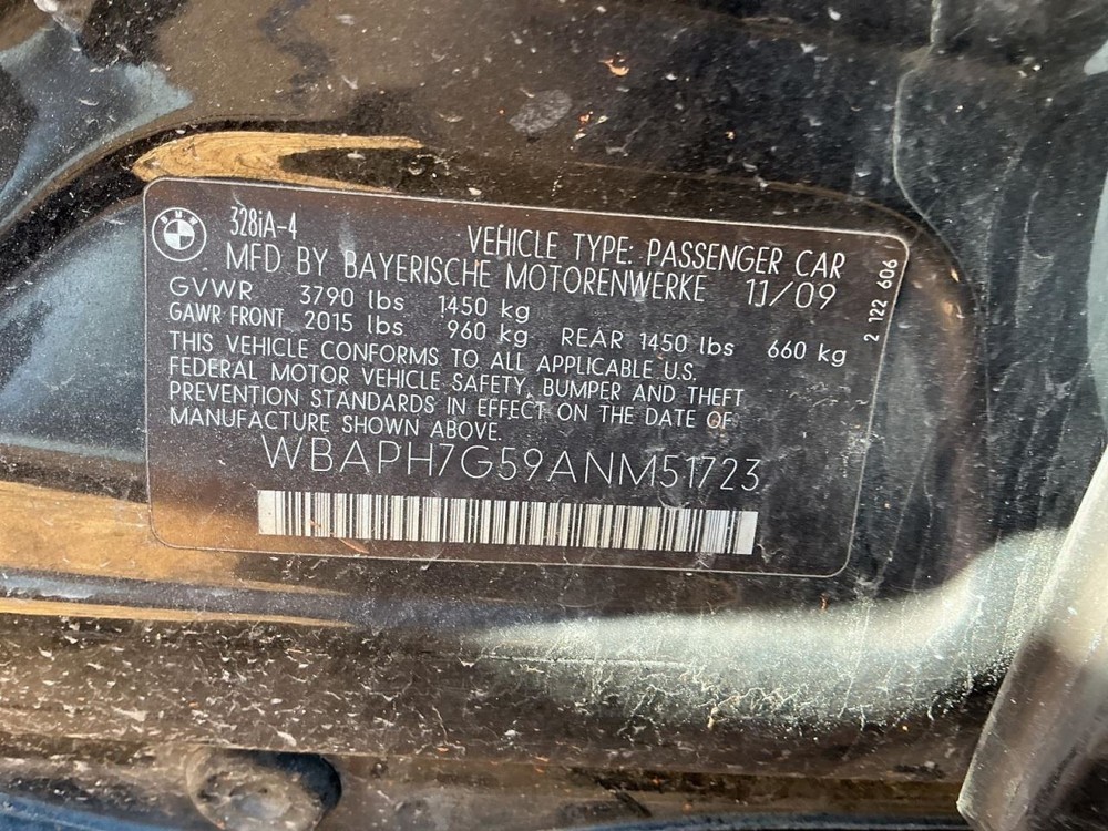 328I 2010 Glove Box 4923726