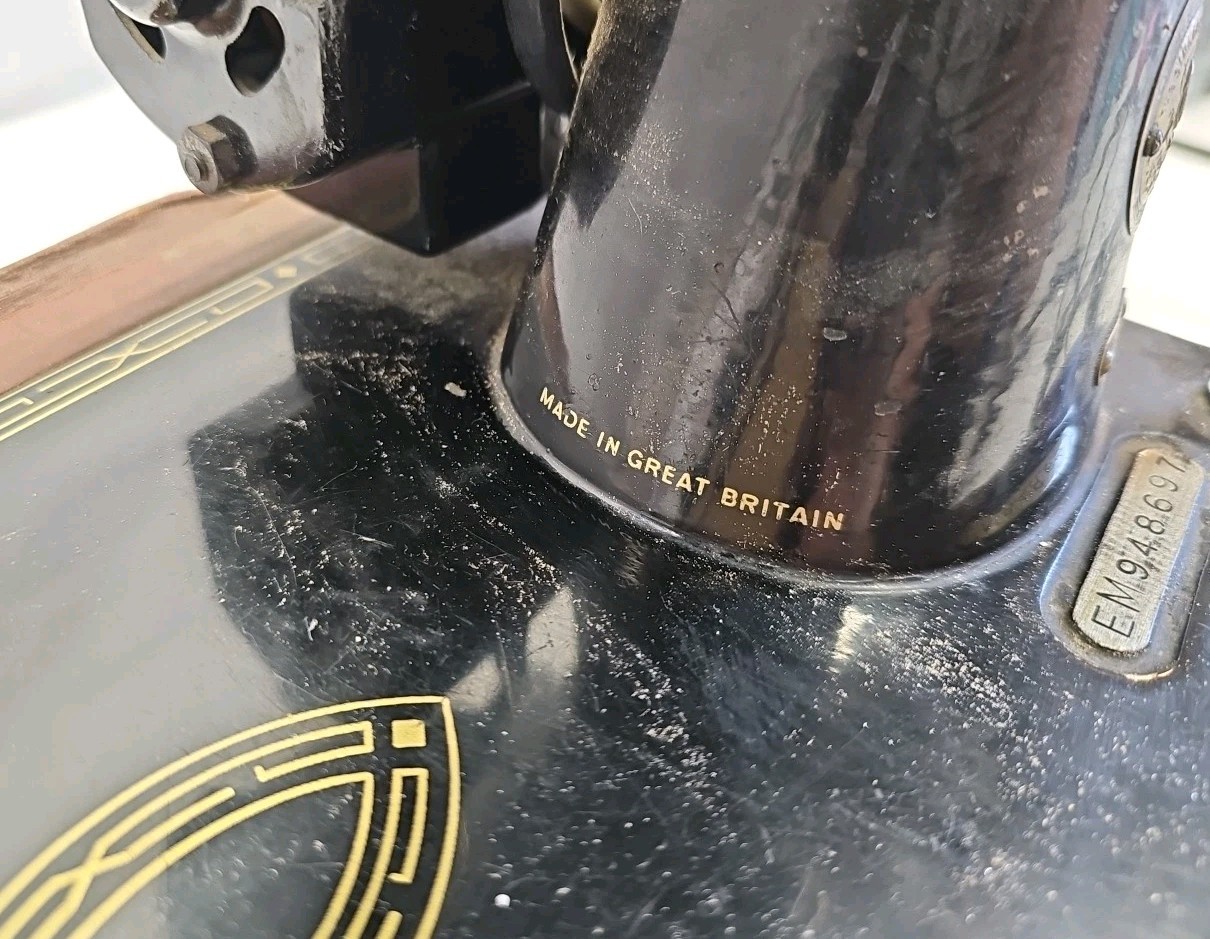 Vintage Singer 99K Sewing Machine Motor Works Need Belt