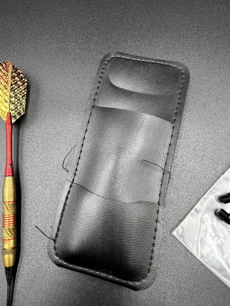 Vintage Playing Throwing Darts Set