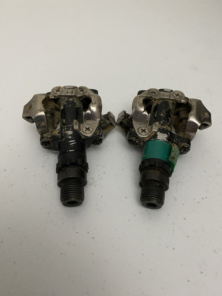 Shimano PD-M520 Double-Sided SPD Clipless Pedals
