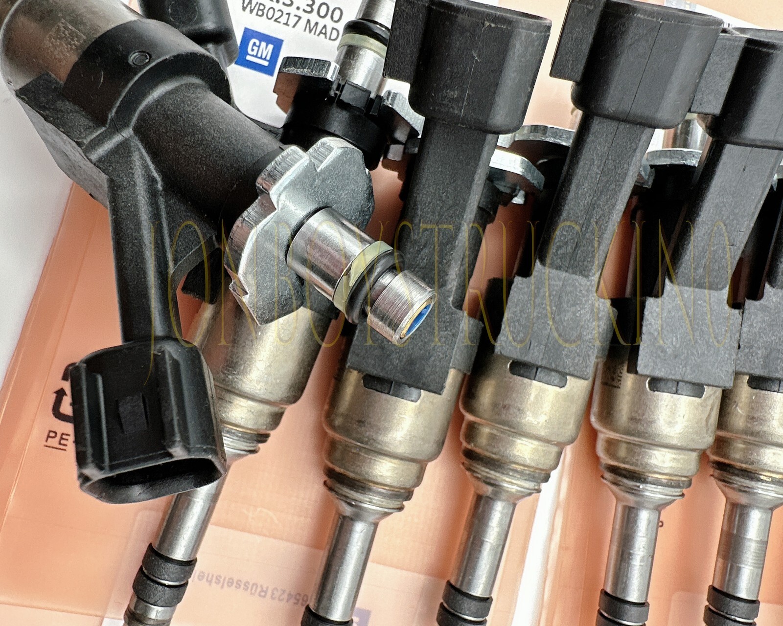 8pcs Genuine 12668390 GM Fuel Injectors For 14-19 Chevrolet GMC 1500 5.3L FJ1217