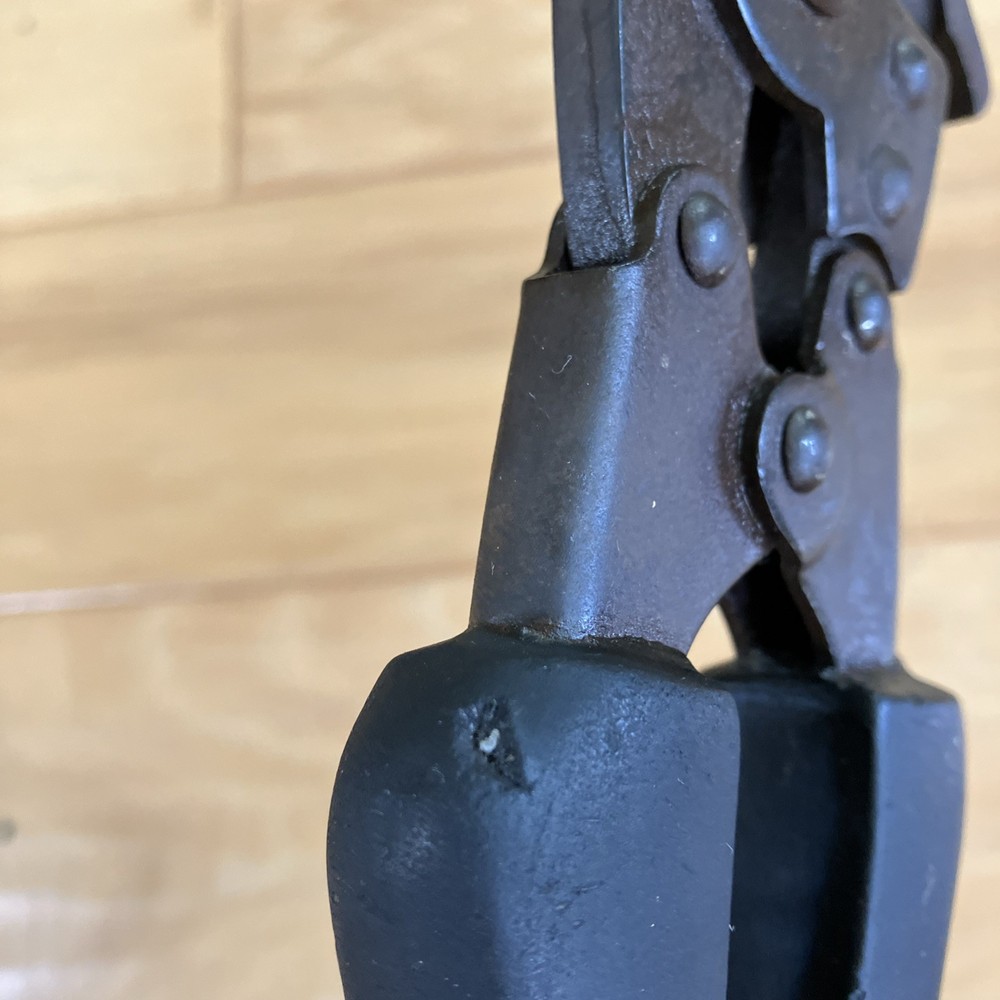 Original WWII US Army M1938 Wire Cutter WM SCHOLLHORN - DATED 1941