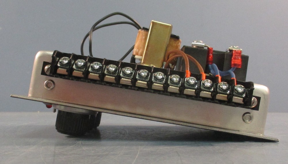 Grote 1000211 Timer Module 110 VAC Crydom Solid State Relay Output D1210