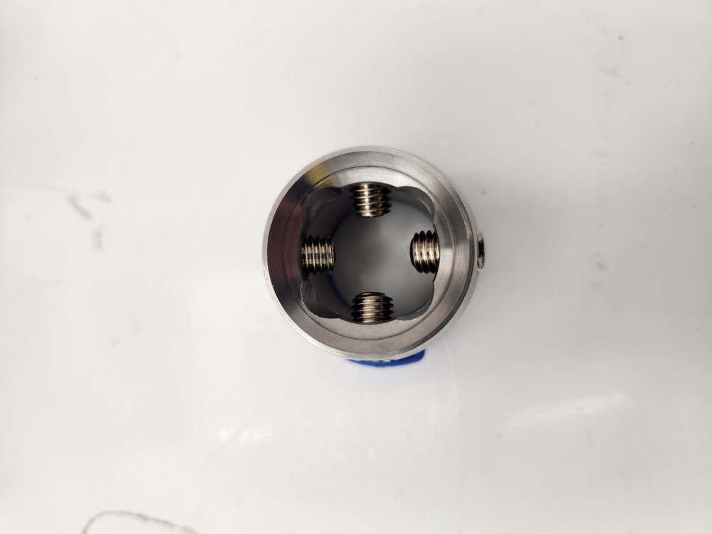 Prosthetic Tube Clamp Adapter