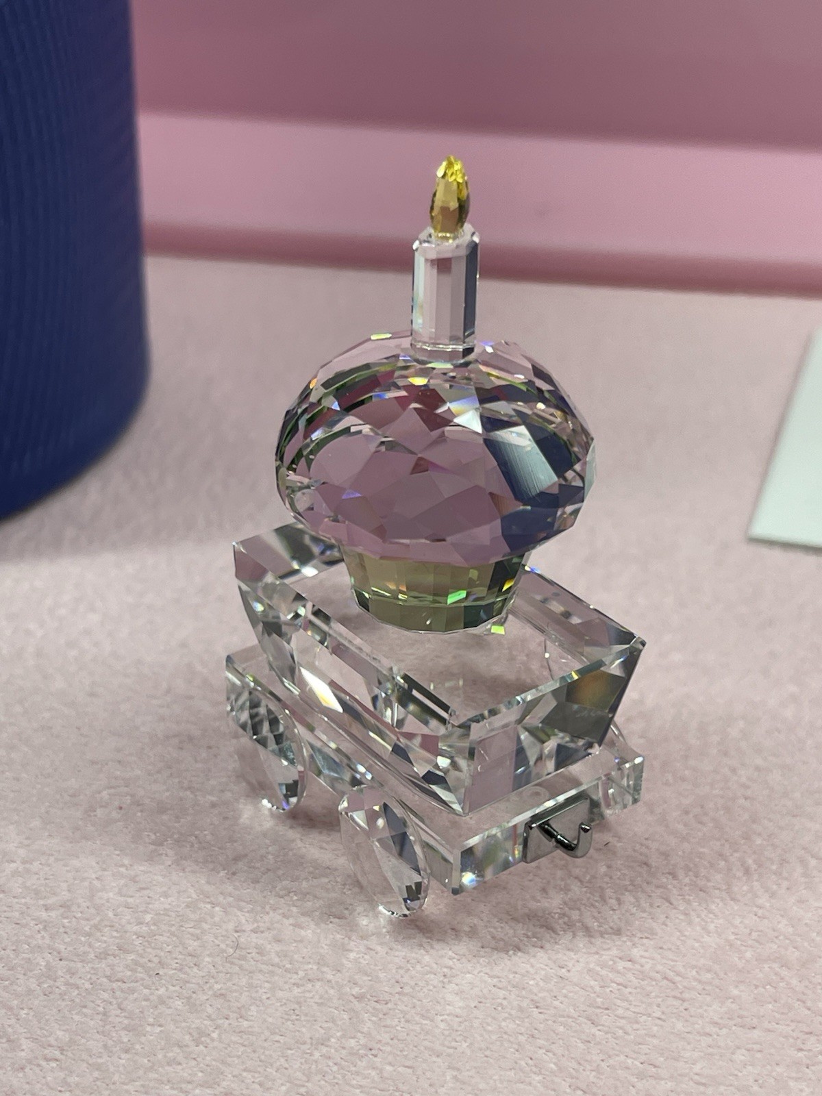 MIB Swarovski Crystal Figurine Cupcake Wagon Birthday First Steps Train 5377674