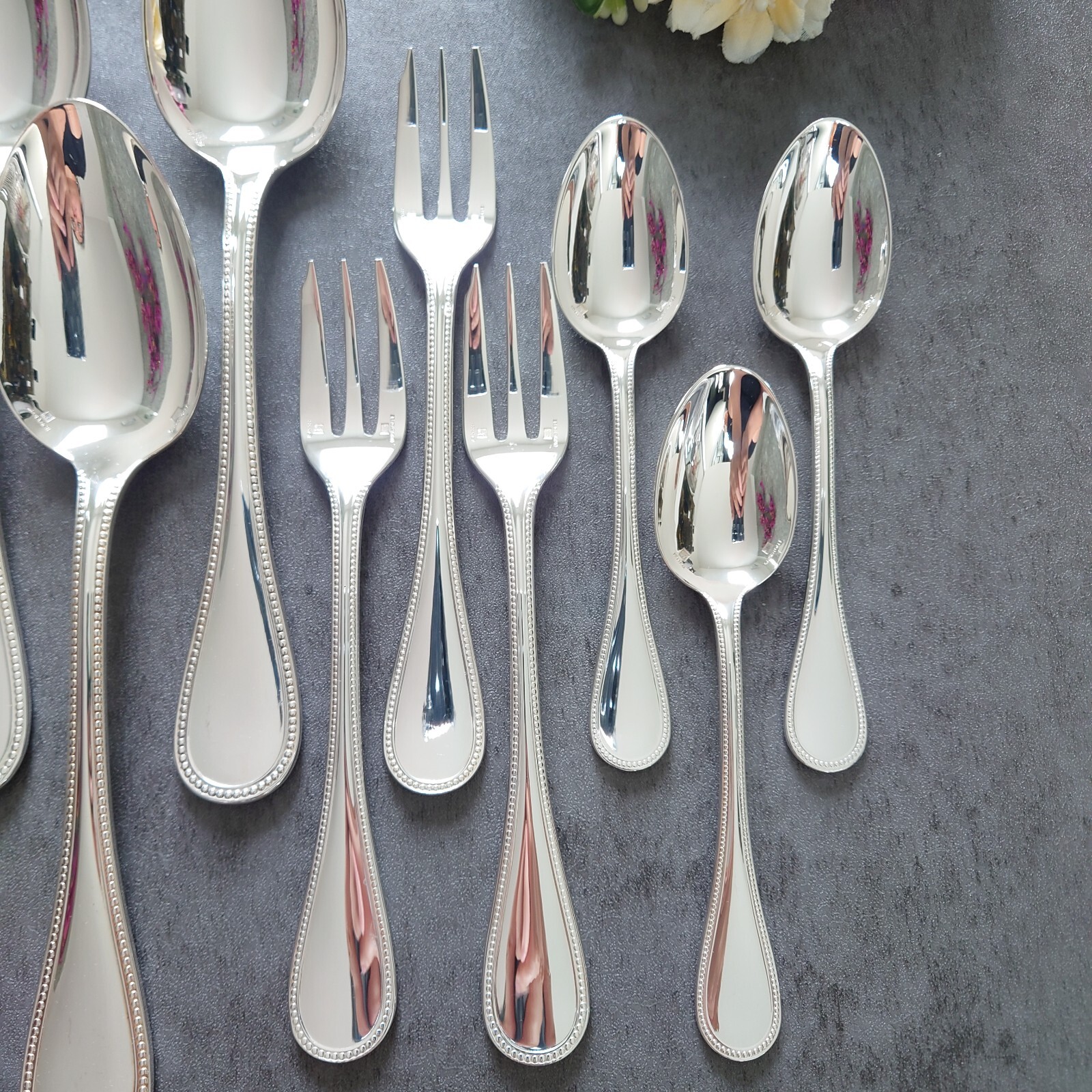 Christofle Perles 15pcs Silverplate Flatware Knife Fork Spoon Excellent