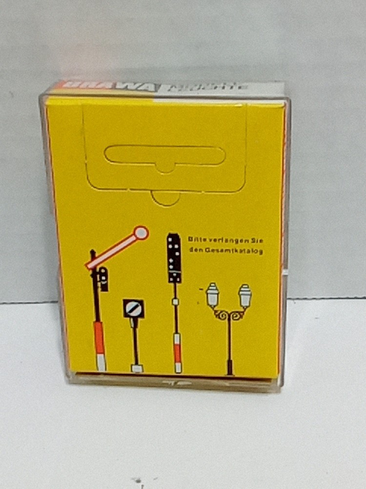 Z Scale BRAWA 4815 Platform Light Wired NIB