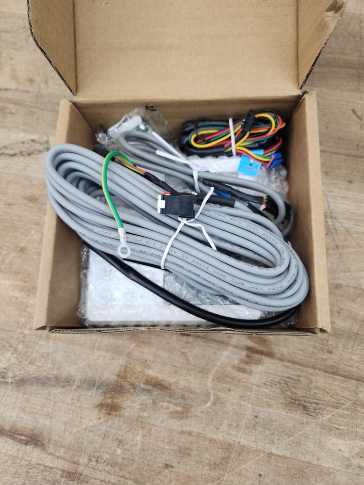 Carrier KSACN1401AAA Wired Remote Controller -NEW/OPEN BOX-