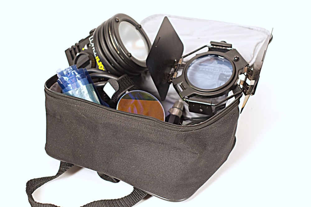 Lowel iLight 100W flood Light Kit.              $150.00 + Shipping