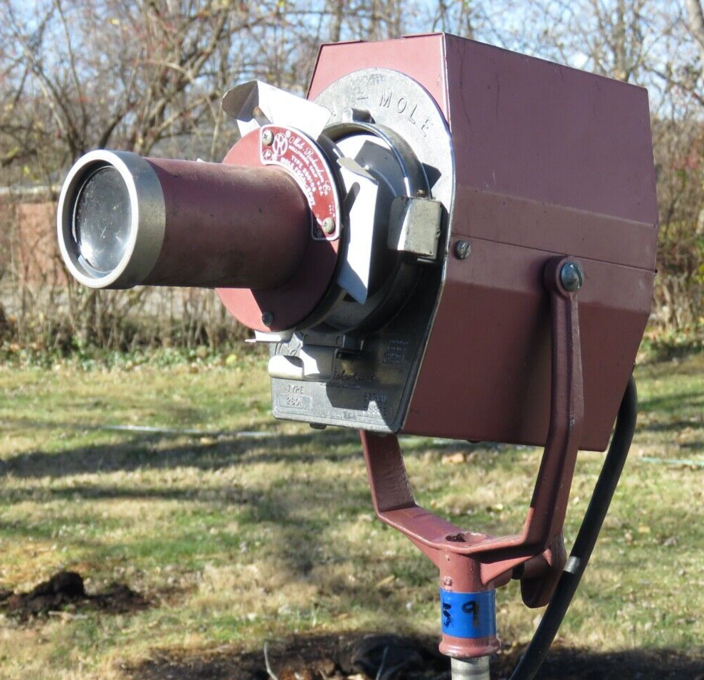 Mole Richardson Mini-Spot Optical, #59