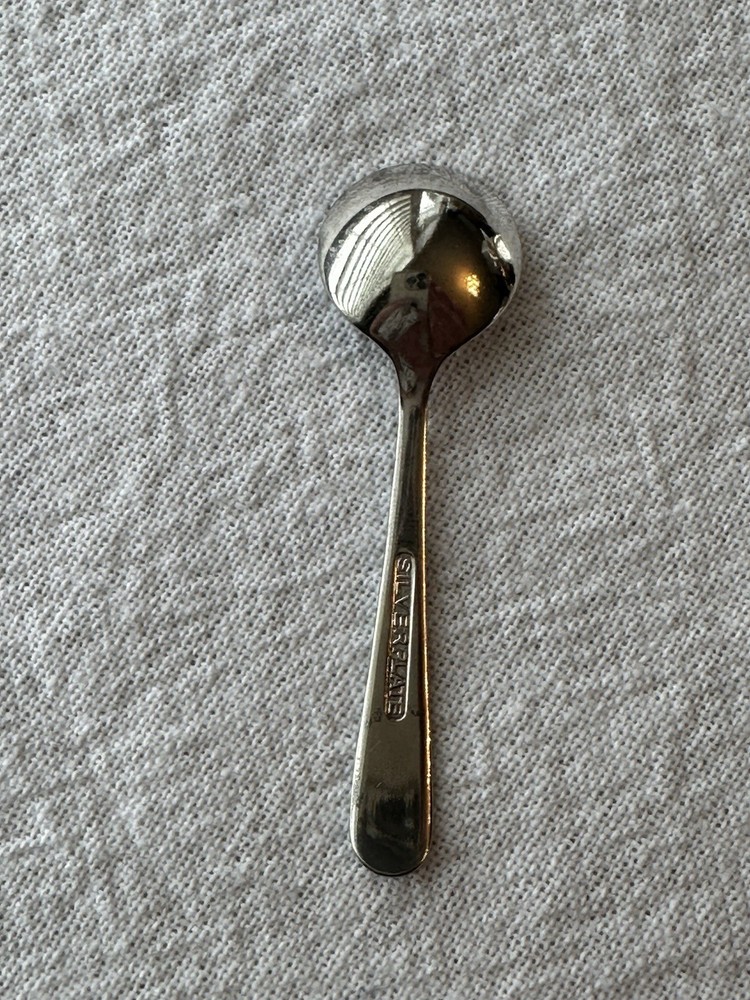 Vintage Wm. A Rogers Small Sweet Apple w/ Spoon Condiment Server Silver Plate