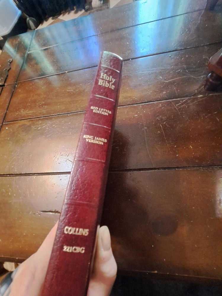 Holy bible red print edition