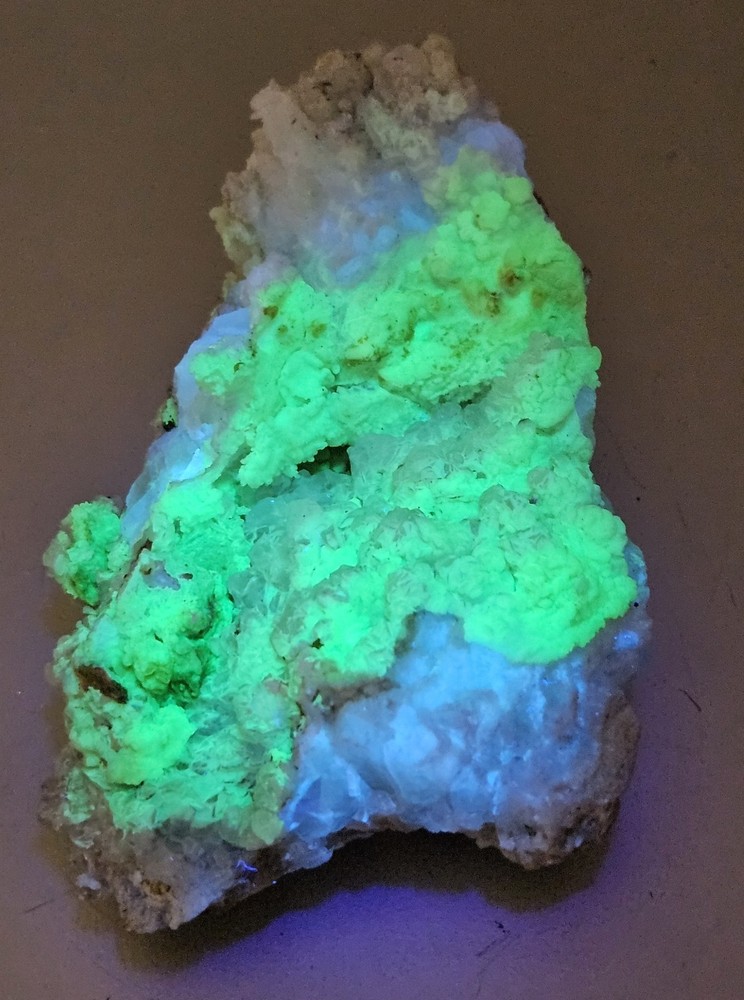 Fluorescent Aragonite With Calcite Locality Unknown