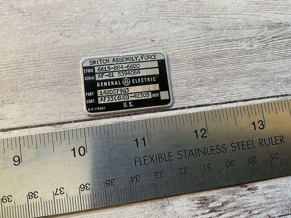 ORIGINAL VINTAGE USAF SWITCH ASSEMBLY, FORCE AIRCRAFT DATA NAME PLATE