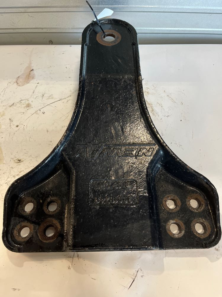 Neway Suspension Bracket (641-12363)