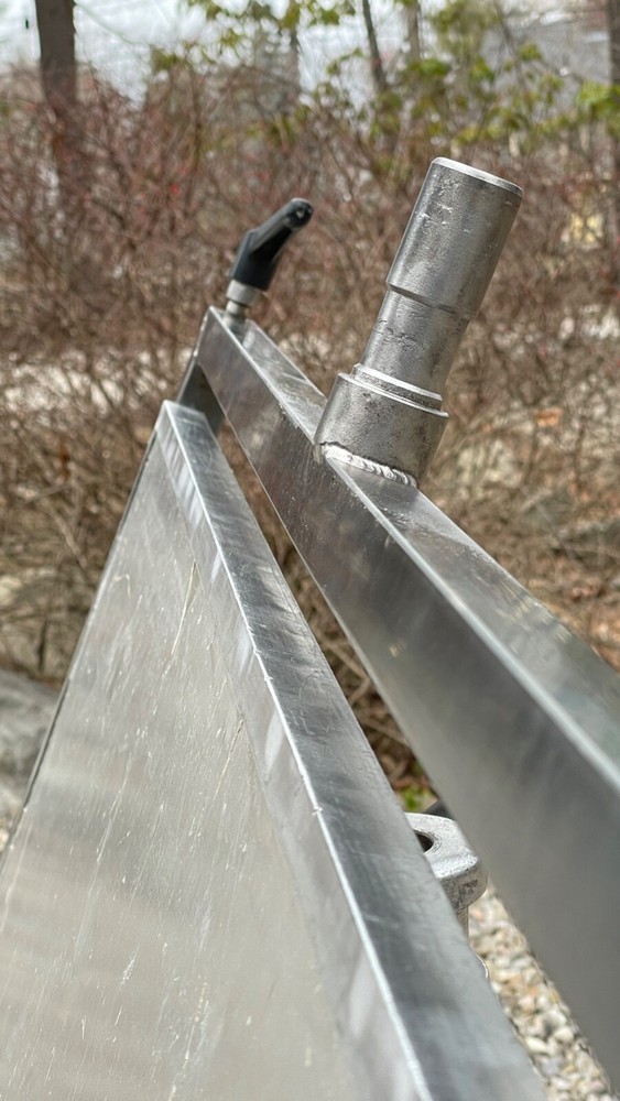 42" X 42" REFLECTOR