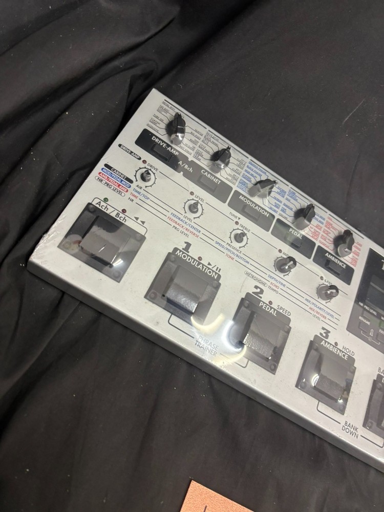 Korg AX1500G Guitar Multi Effects Processor Amp Modeling Expression Pedal Tested