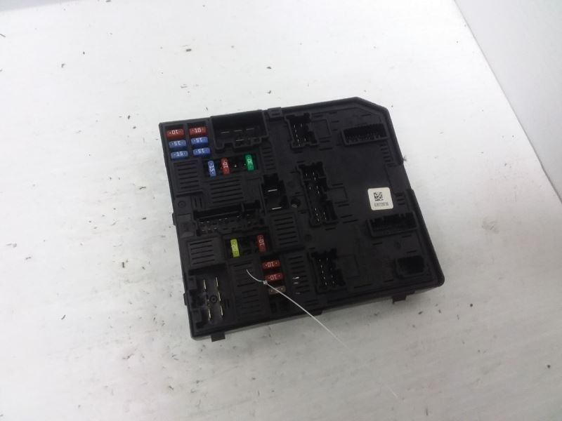 Power Supply Control Module Engine Compartment VIN 5 Fits 14-16 ROGUE 284B74BA0A