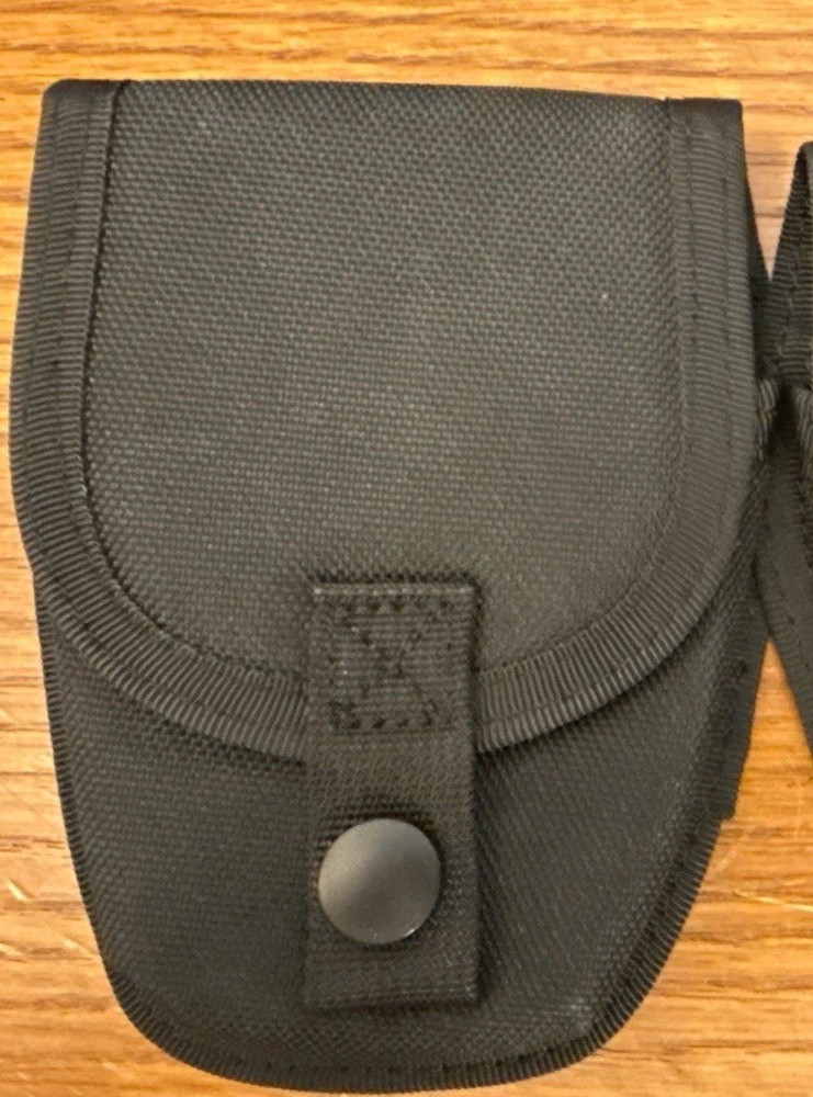 Double Handcuff Pouch Wearable
