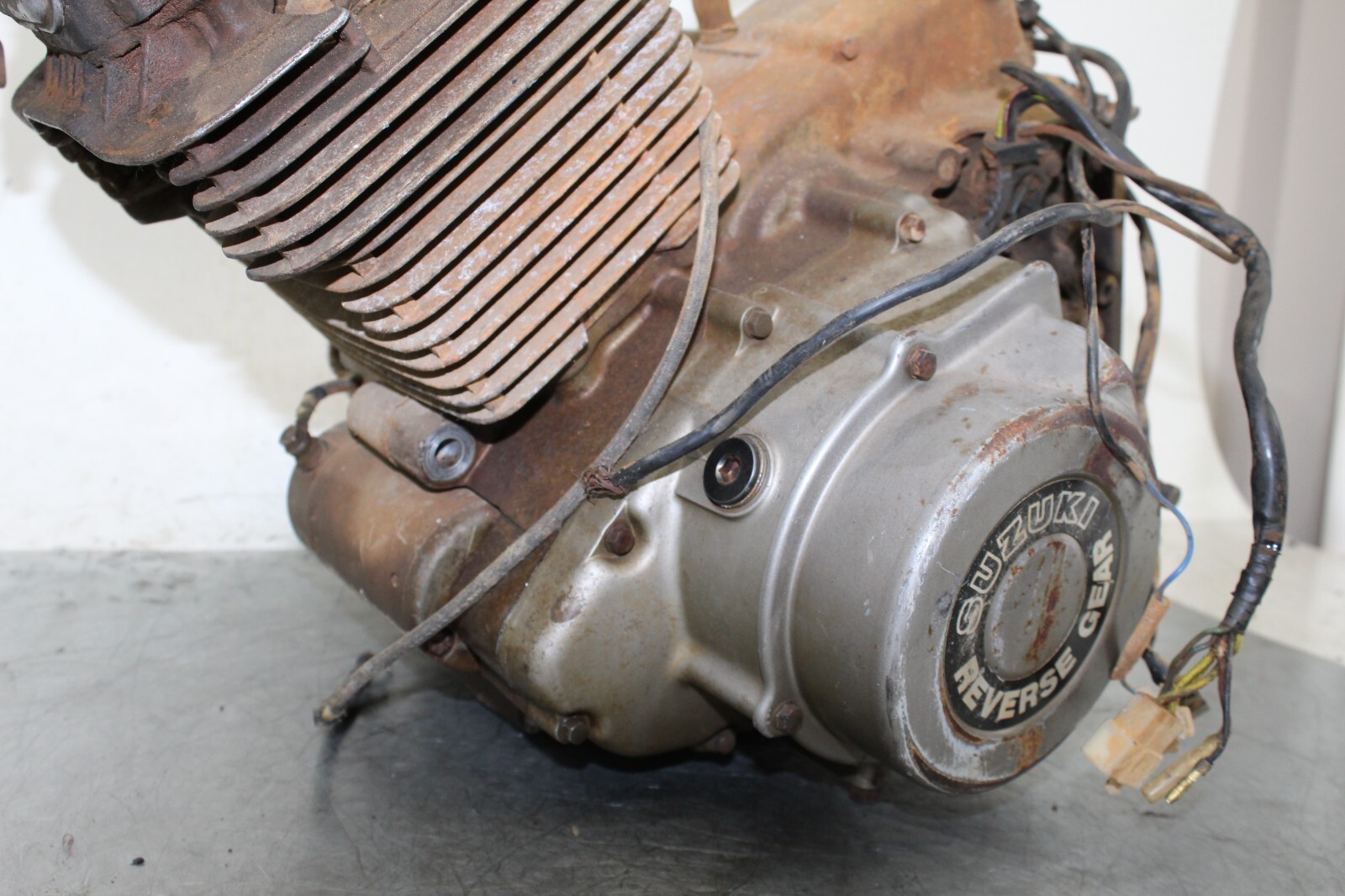 SUZUKI LT300 QUADRUNNER QUAD RUNNER ATV ENGINE MOTOR BLOCK CASES 80'S LT 300