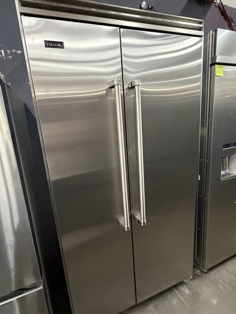 Viking Professional 42 Refrigerator - VCSB5423SS Scratch Dent Make Offer