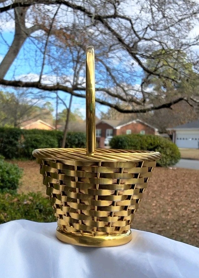 Vintage Newport EP GP-178 Small 5" Woven Gold-Plated Metal Basket w/Handle
