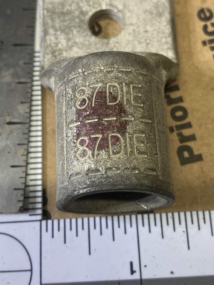 Two Tin-Plated Copper Compression Lugs (Thomas & Betts 500 )