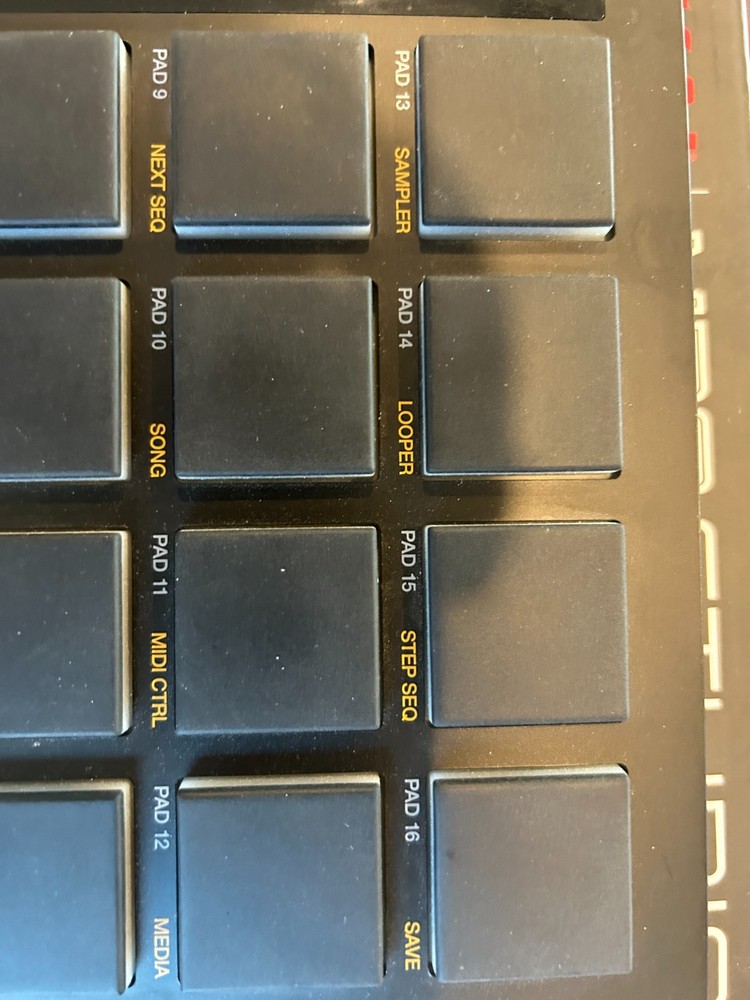 Akai Professional MPC Studio Controller + MPC Software – Great Condition, Light