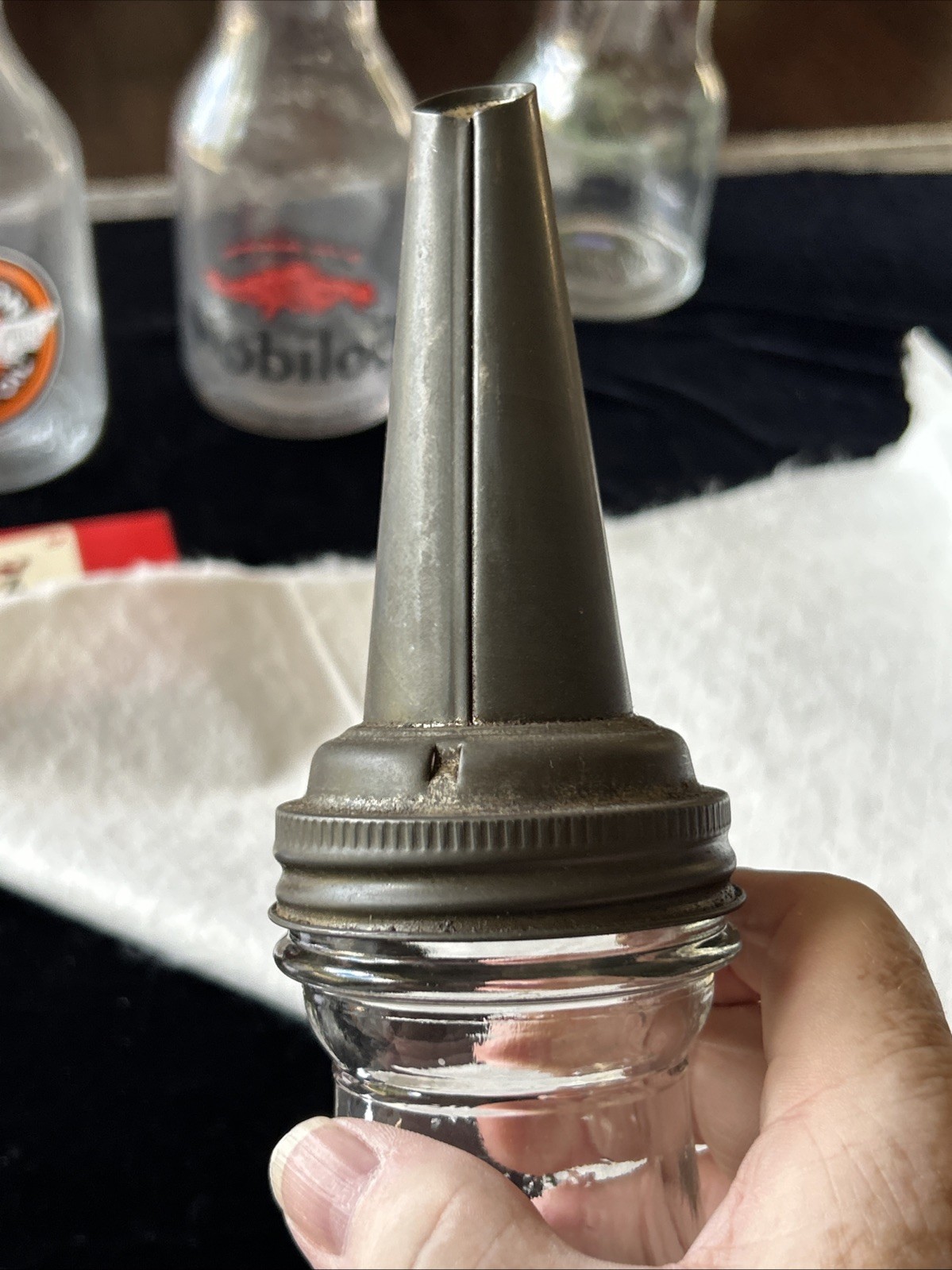 Vintage DOVER No. 80 Thumbprint 1-Quart Glass Oil Bottle w/ MASTER MFG Spout