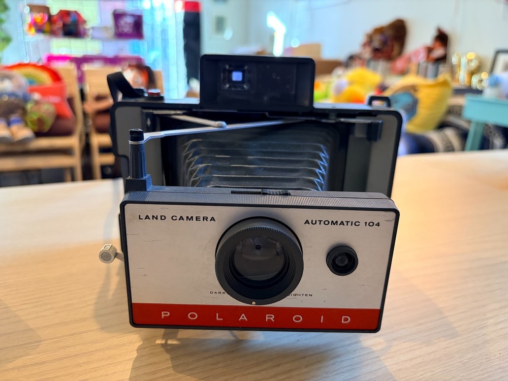 Polaroid Land Camera Automatic 104 Folding Instant Camera Untested Vintage