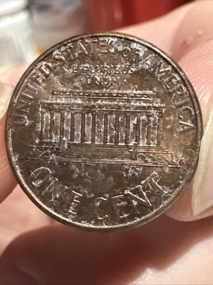 2001 Lincoln Penny, No Mint Mark, Close AM
