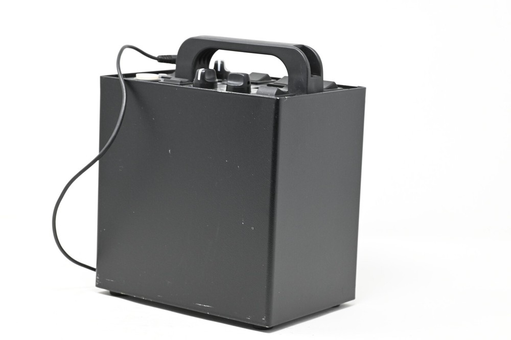 Profoto Acute2R 1200 Generator w/ Sync cable - (#30)