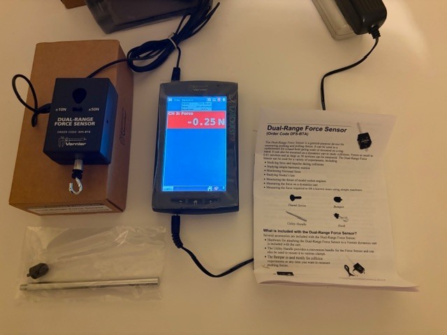 Vernier LabQuest 2 + CO2 Gas Sensor (CO2-BTA) Bundle – Tested