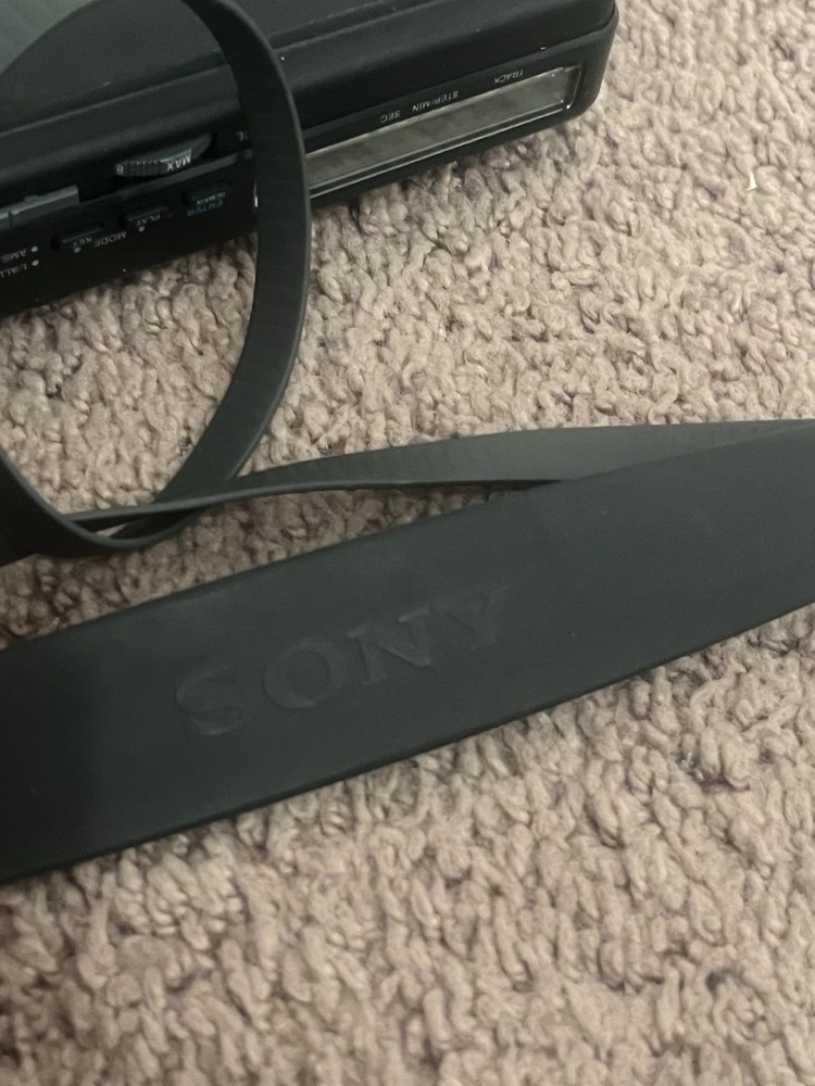 Sony Compact Disc Player D-4 Untested