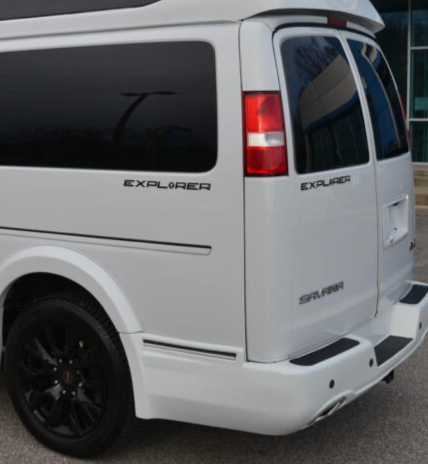 Explorer Van Emblem Black Out Edition