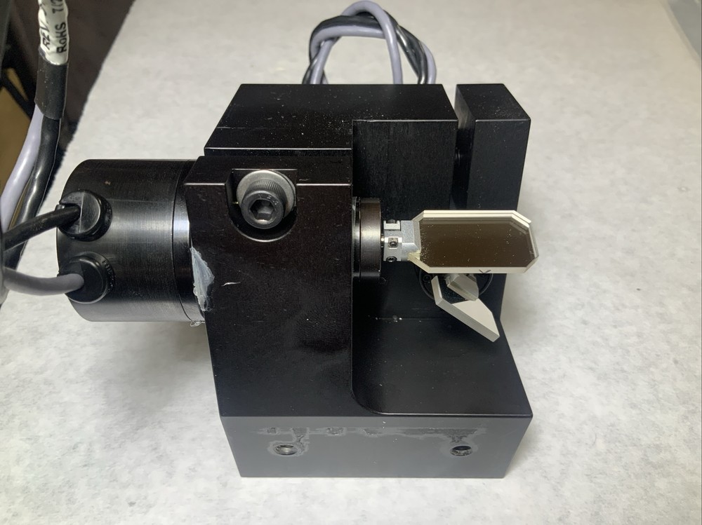 CAMBRIDGE TECHNOLOGY 6860A Two Axis Galvanometer Optical Scanner W/Lens Mirrors