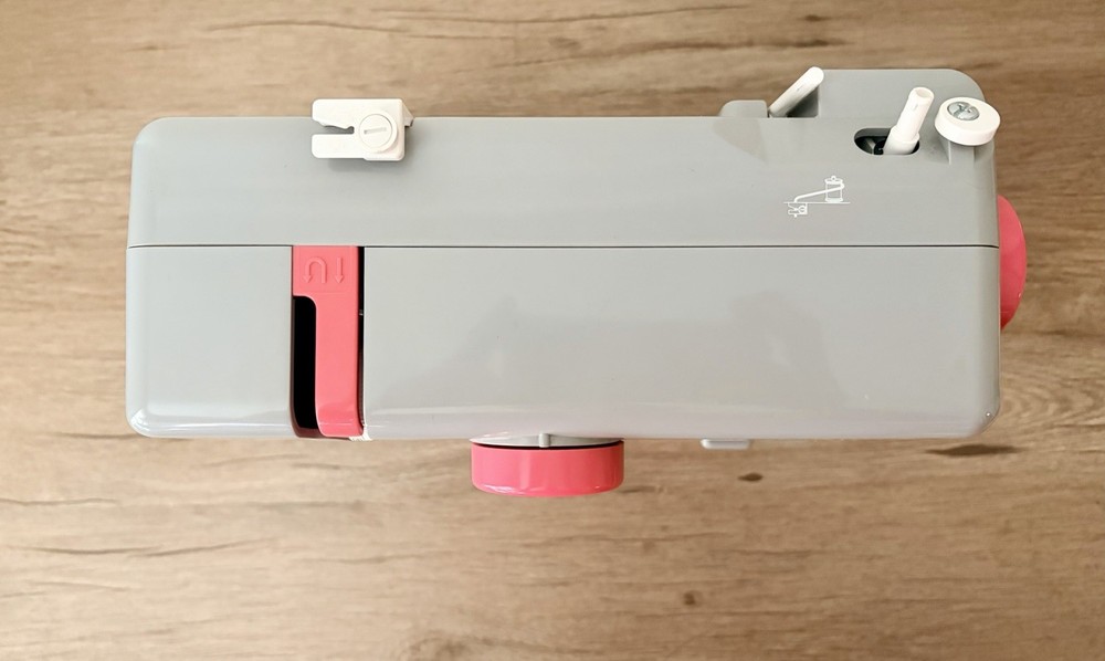 Janome Graceful Gray & Pink Basic 10-Stitch Compact Sewing Machine Model 525B