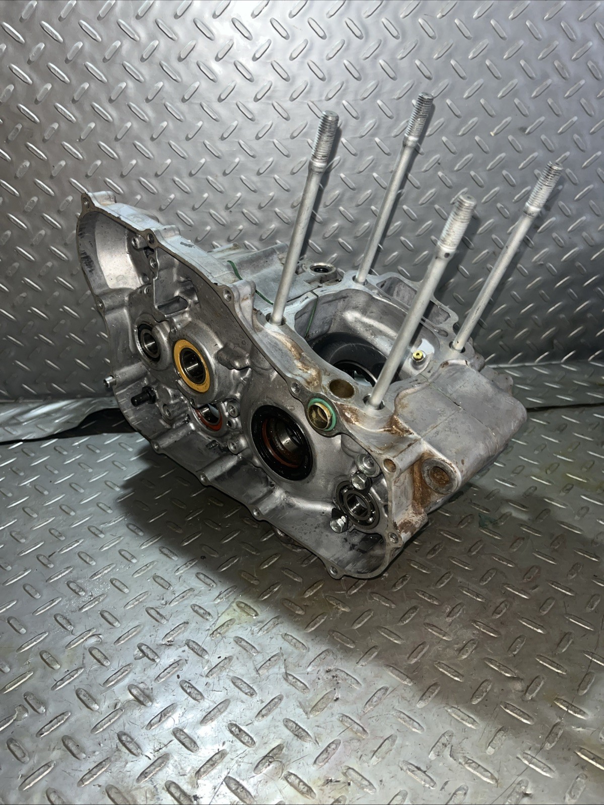 08-09 HONDA CRF250R CRF 250R OEM Left RIGHT CRANK CASE CRANKCASE Engine DAMAGED