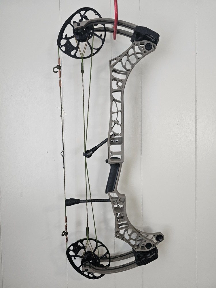 Mathews Phase 4 29 Compound Bow
