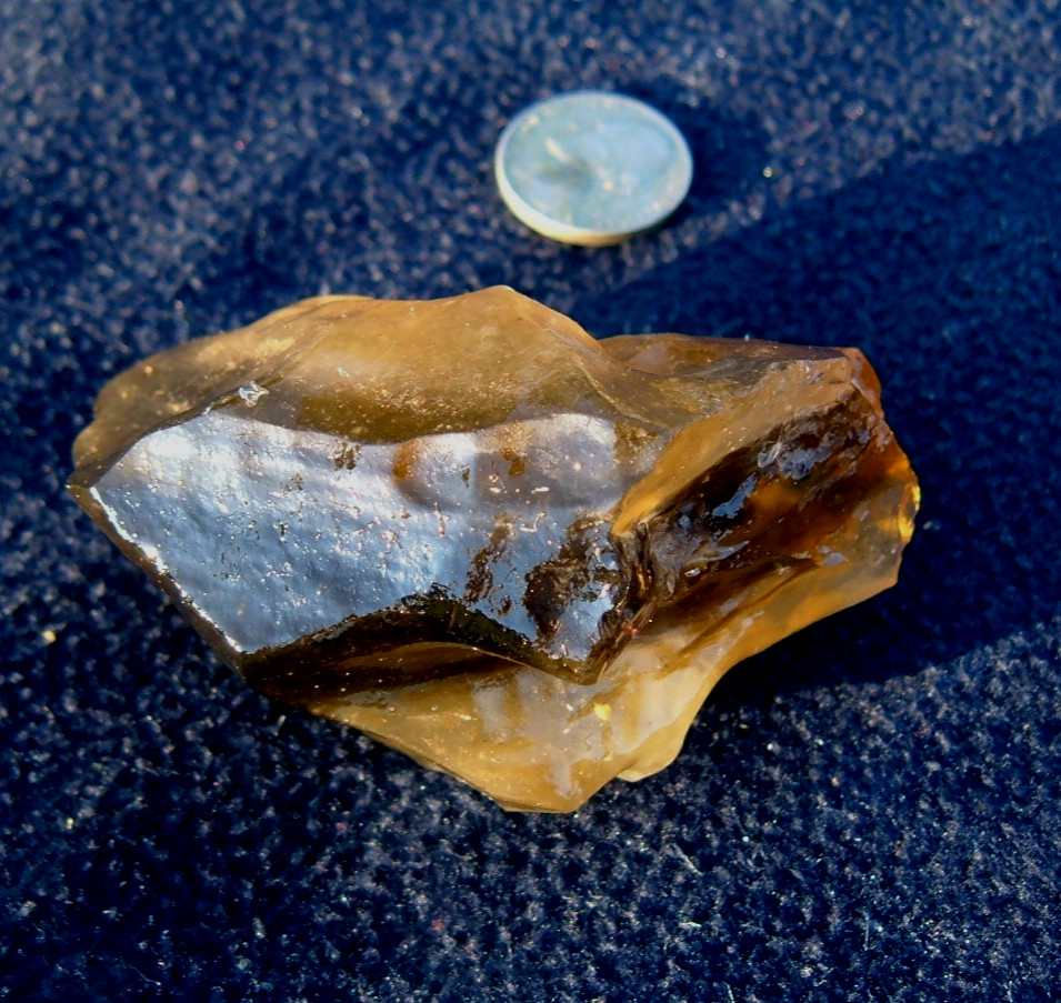 Libyan Desert Glass Meteorite Tektite impact specimen( 600 crt) Dark Gem AAA+