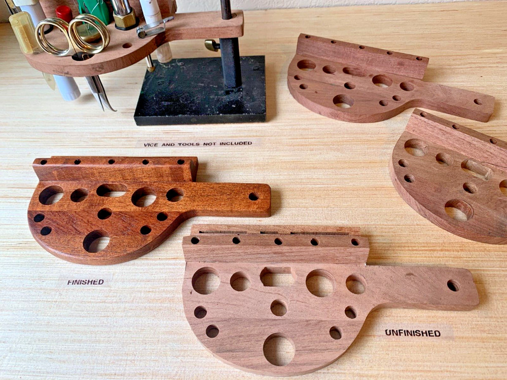 WADE'S FLY-TYING TOOL CADDY