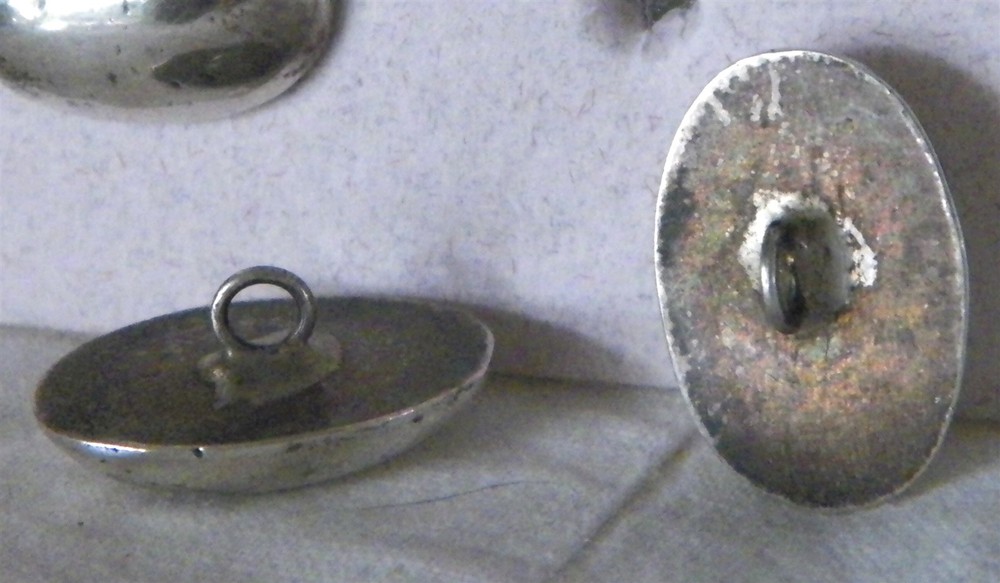 Bb Oval Contour Antique Silver BUTTON Set of 4 Medium