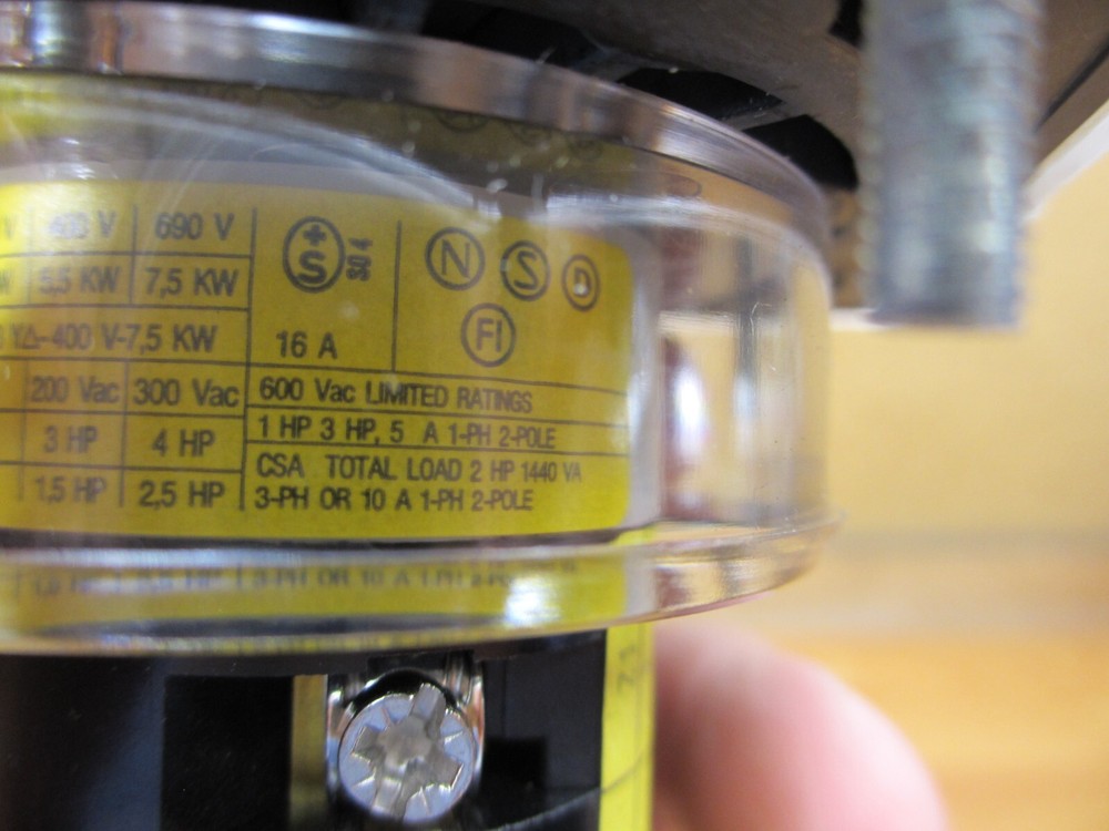 Merz 1036210135 *NEW* Single Phase Switch Motor Control